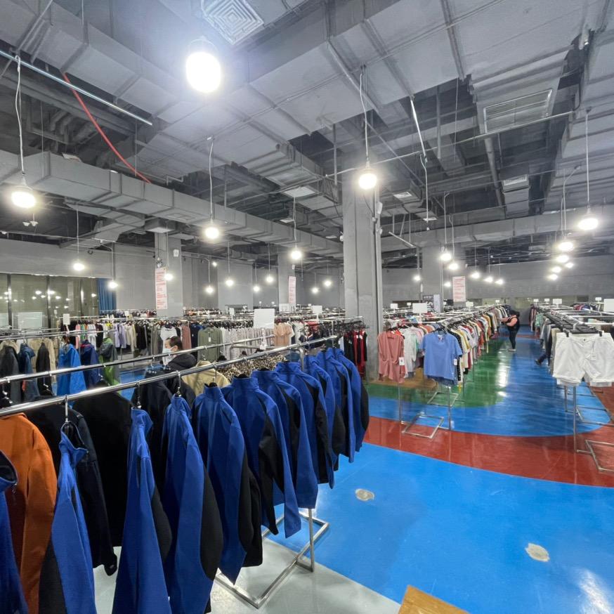 禧糖外贸服装仓