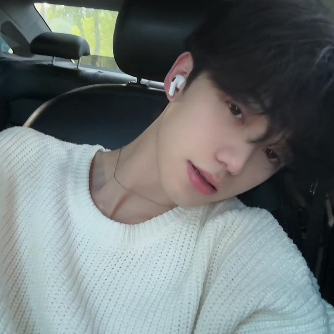俊.