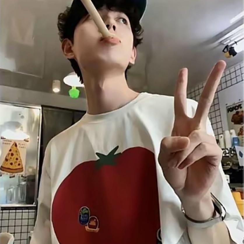 一天睡亿个小时💤