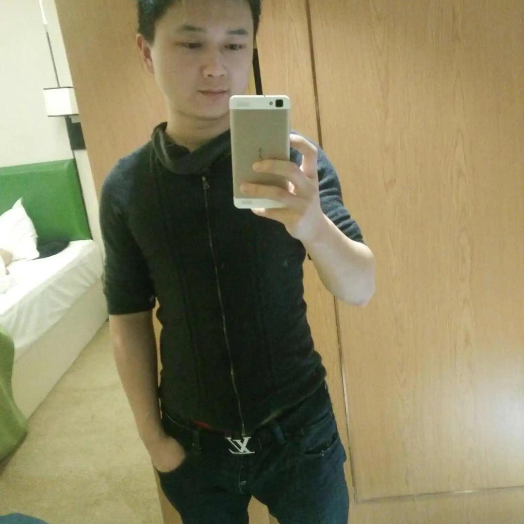 王小龙