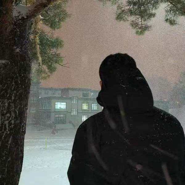华天雨润装饰 小李