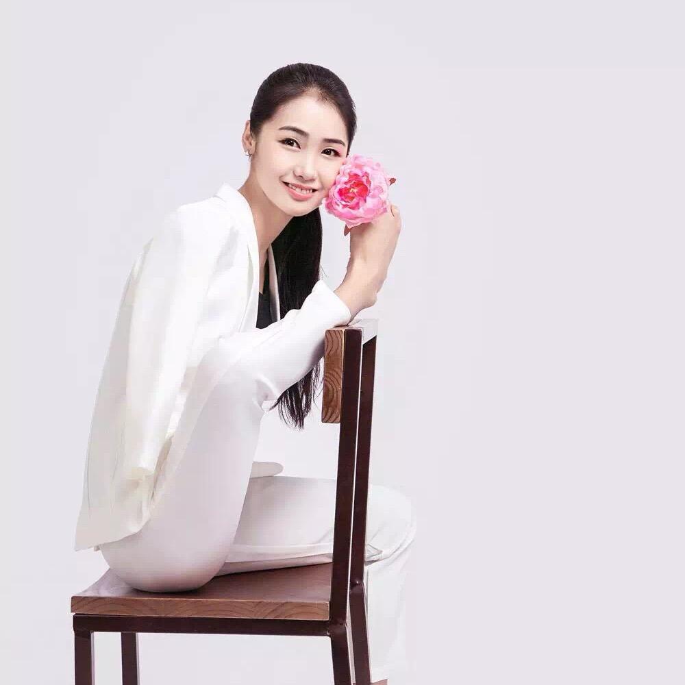 折翼天使杨佩