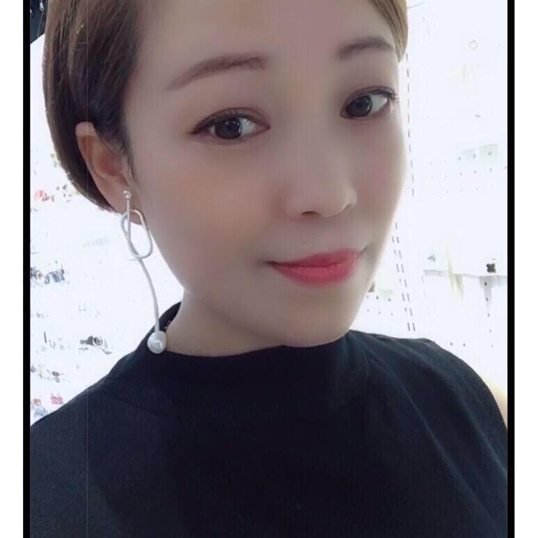 G X H 小红