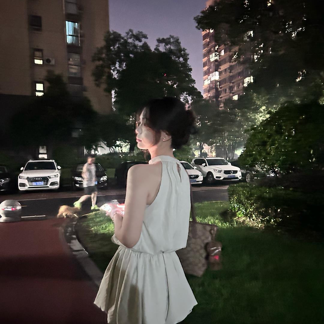 𝙠𝙞𝙩𝙩𝙮念.