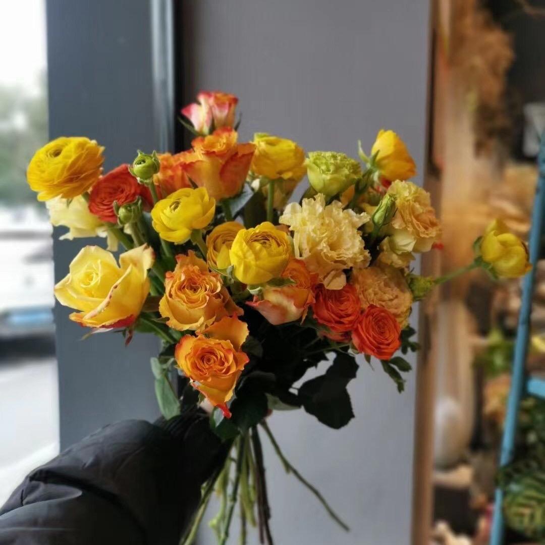 阿芳