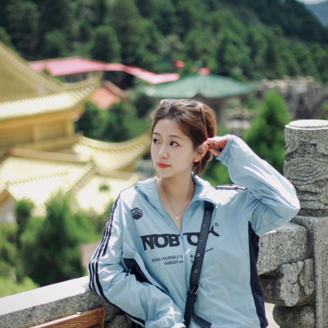 卖地板的奥特曼