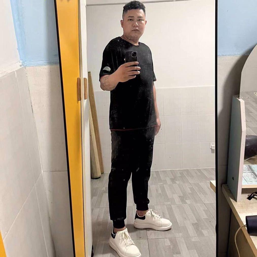 可爱的小男孩