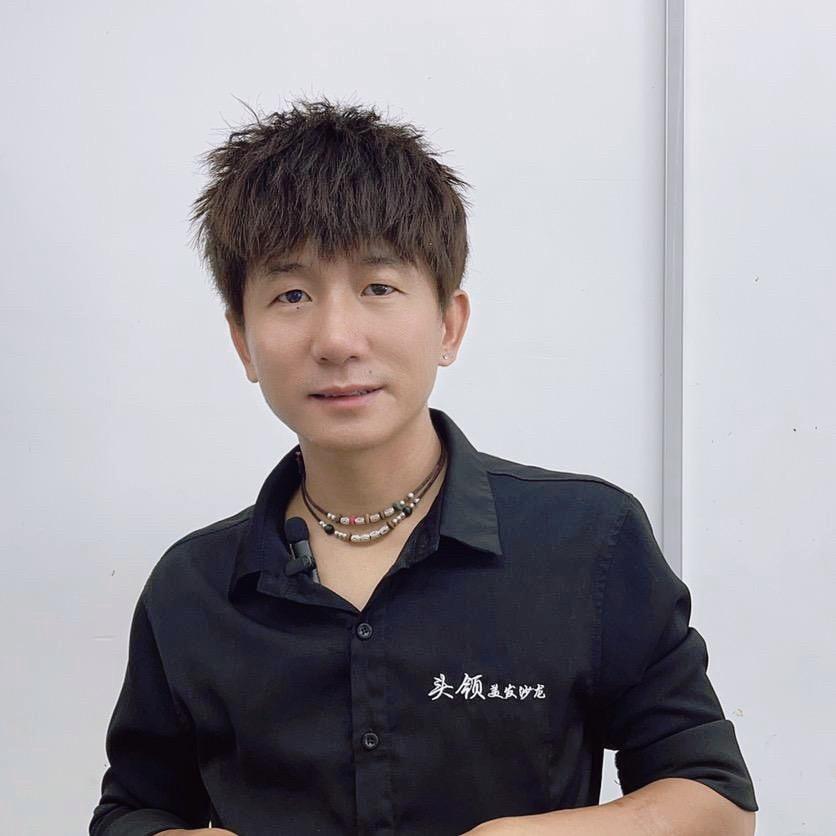 双江减龄发型设计（头领美发）