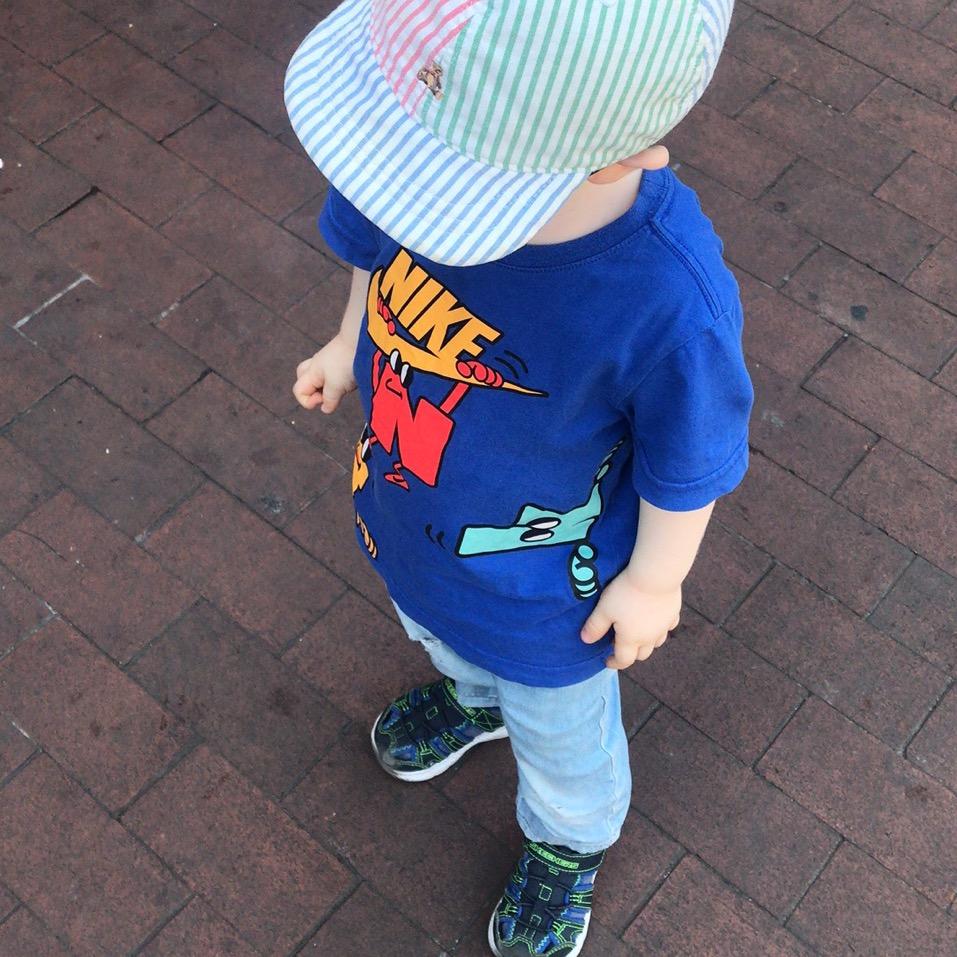 凌晨的阳光灿烂