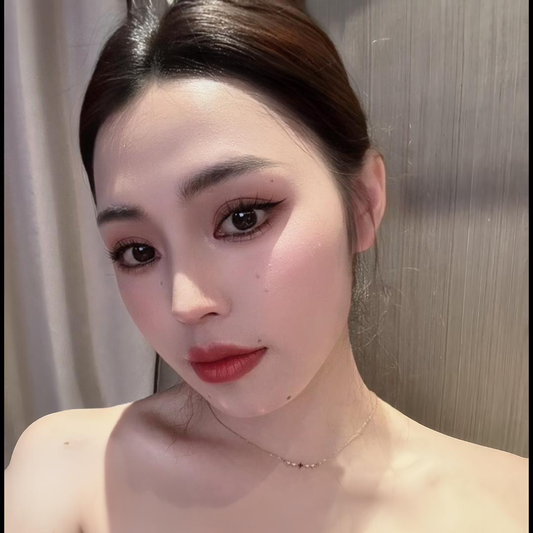 董锦雯