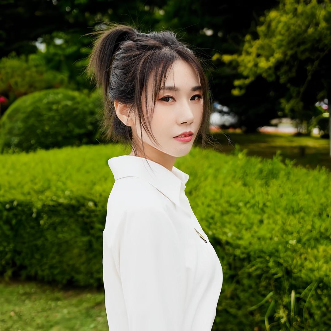 辣条大姐姐