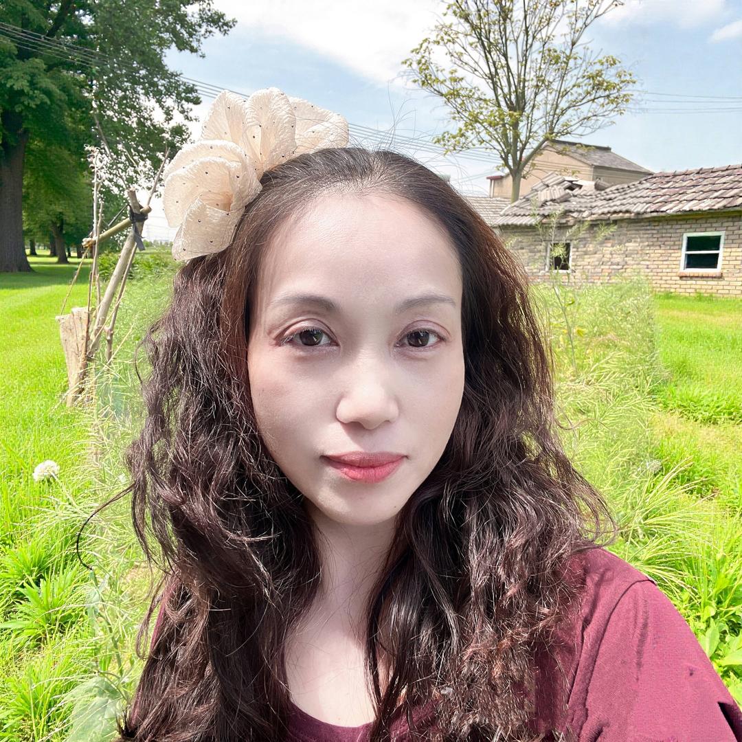 杨大美很忙