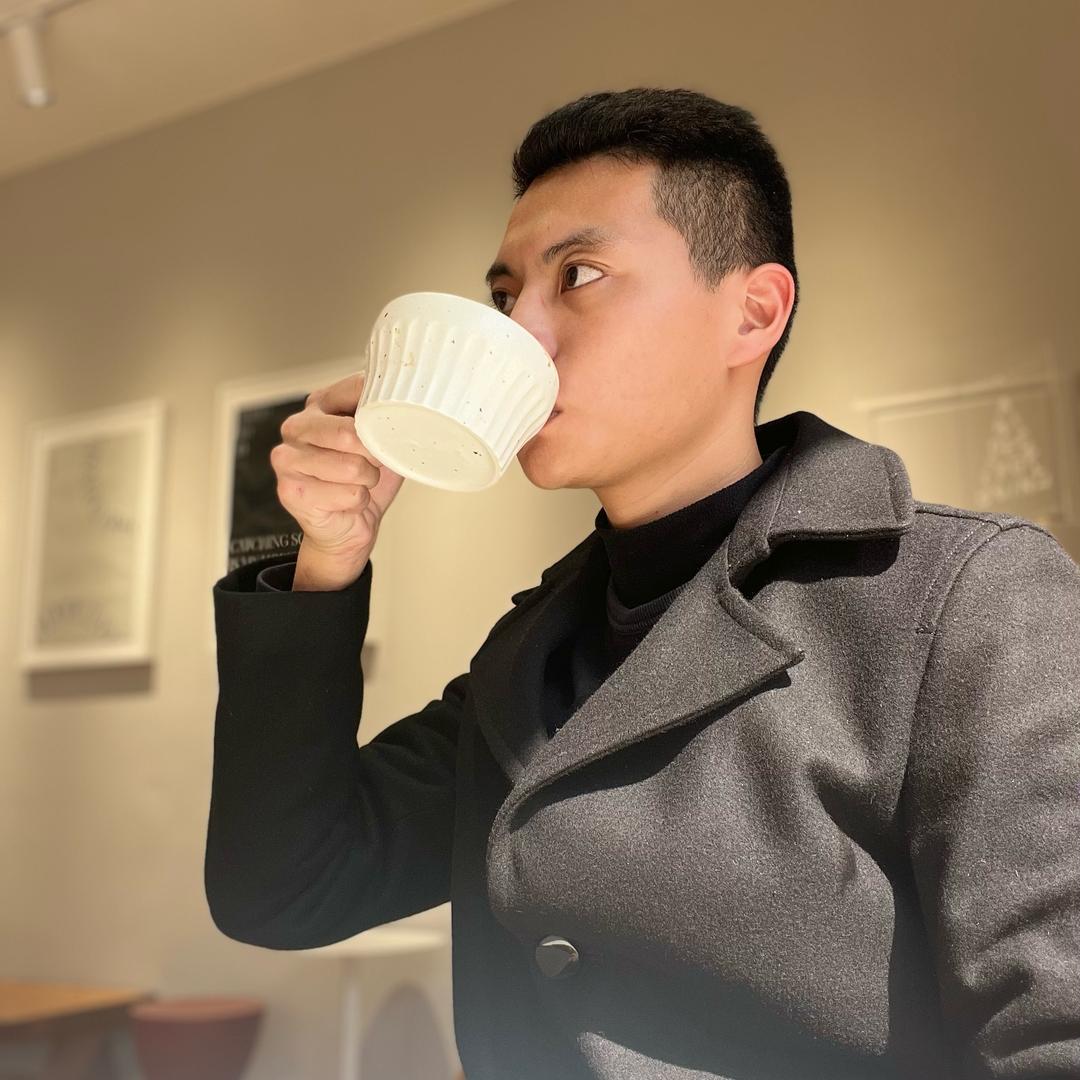 不爱刷礼物的少东🔥