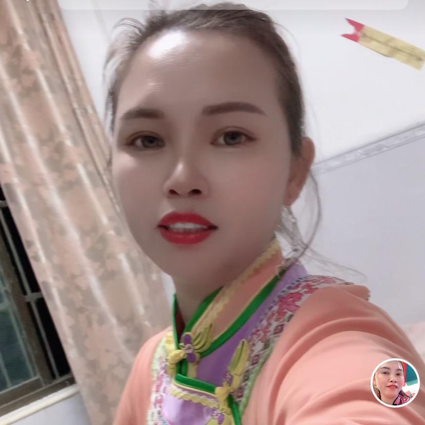 壮族卢姐编织