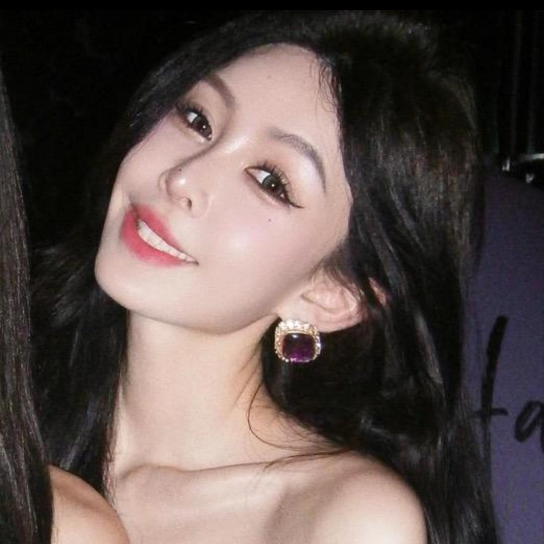 余潇潇💗小号（秋冬上新专用）