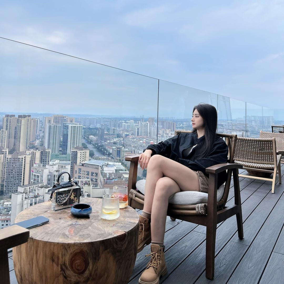 ༺ྀ྅Min Min  ࿐