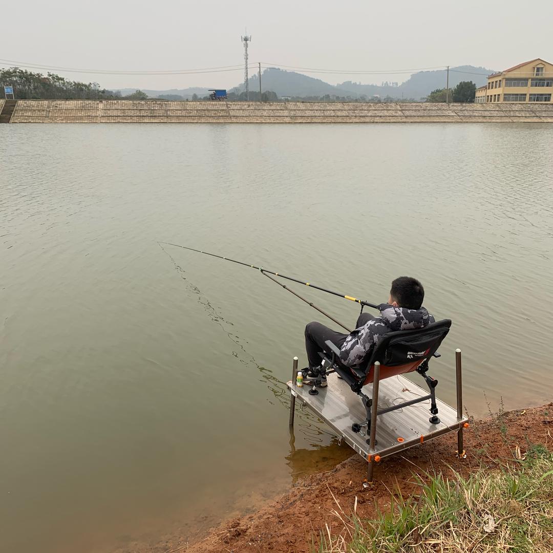 江夏人自己的网约车服务站