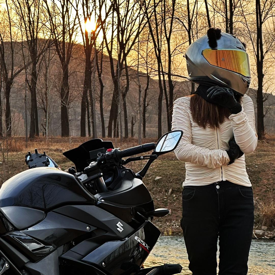 机车小姐姐选好房