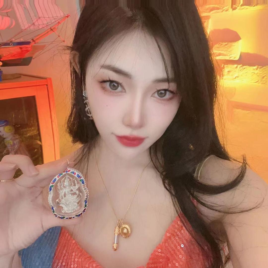 泰美美跑庙
