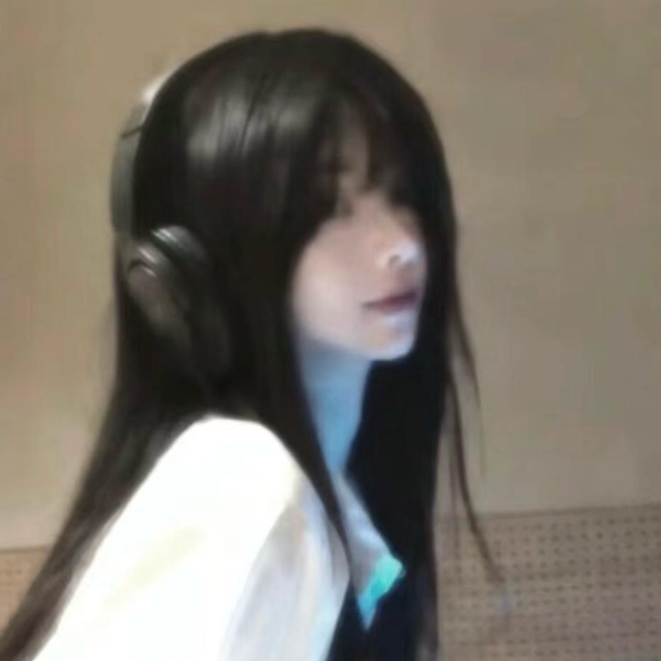 牛爷爷每天cos女仆勾引壮壮妈