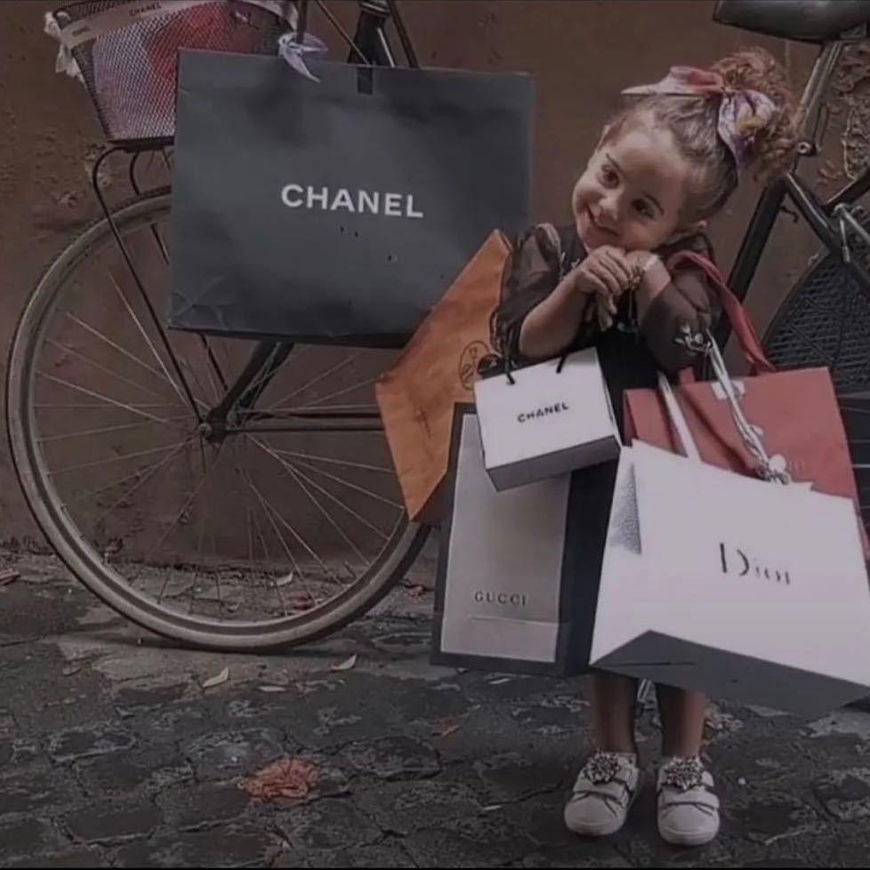 四季青新中洲YAY服饰