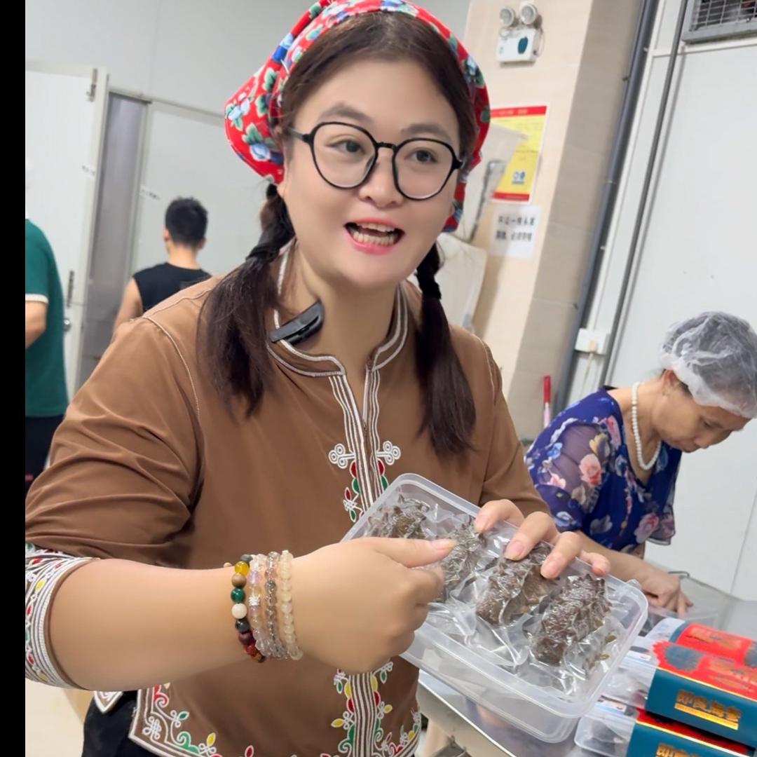 小阿姨（28号早上10点海鲜海参专场）