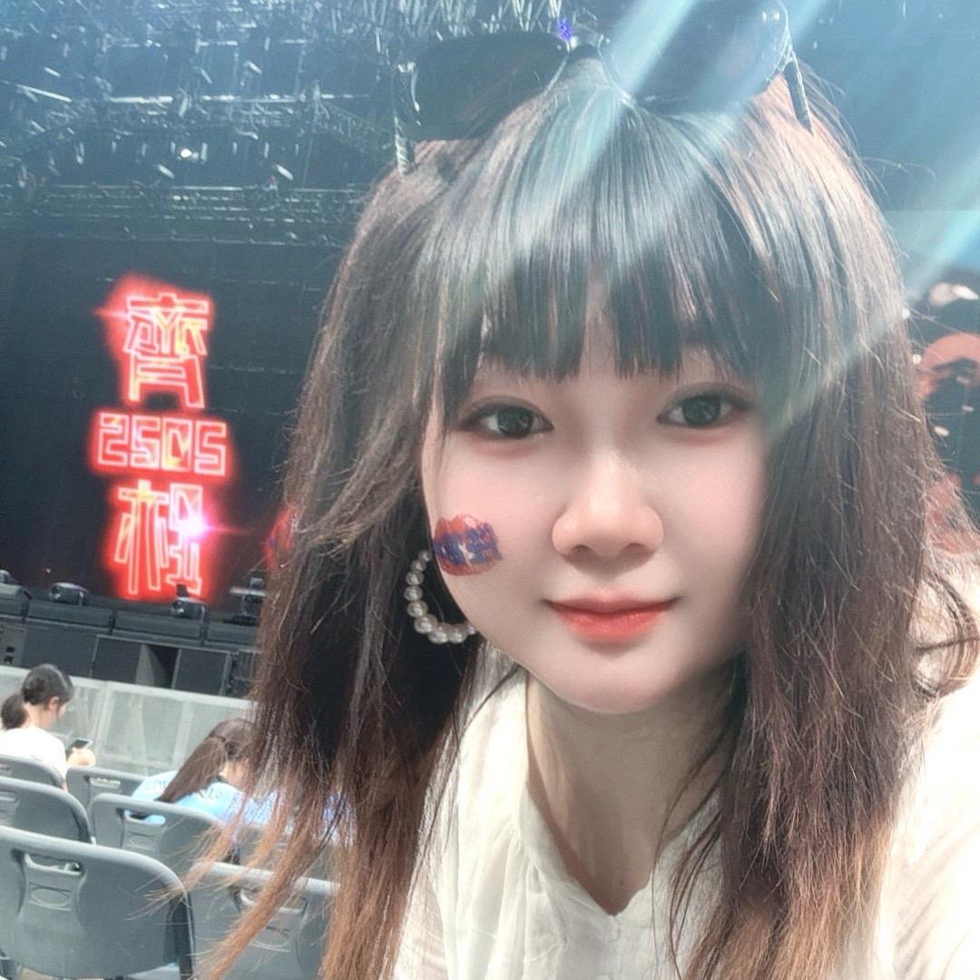 莉莉安·