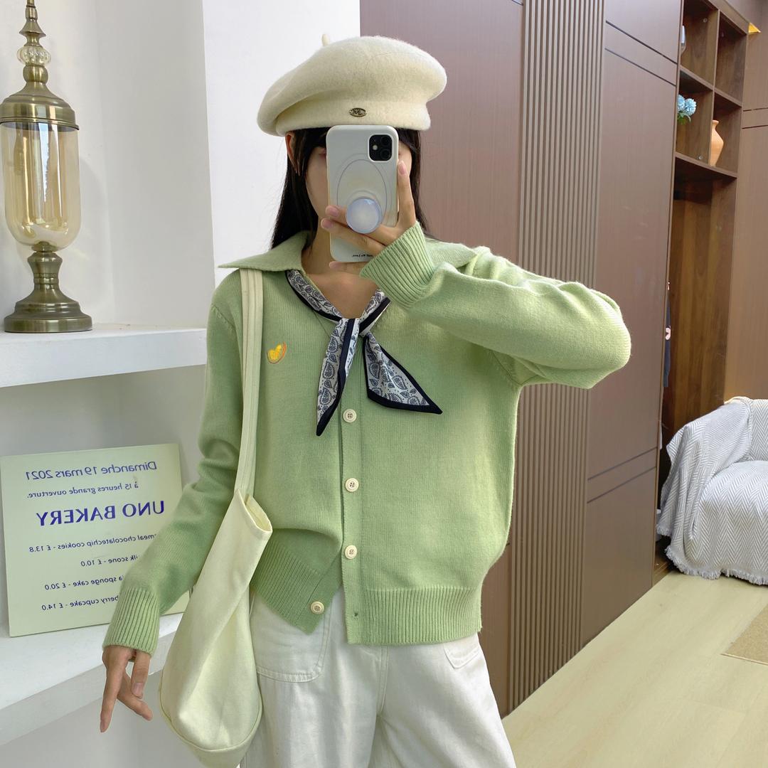 雅轩服饰工厂店