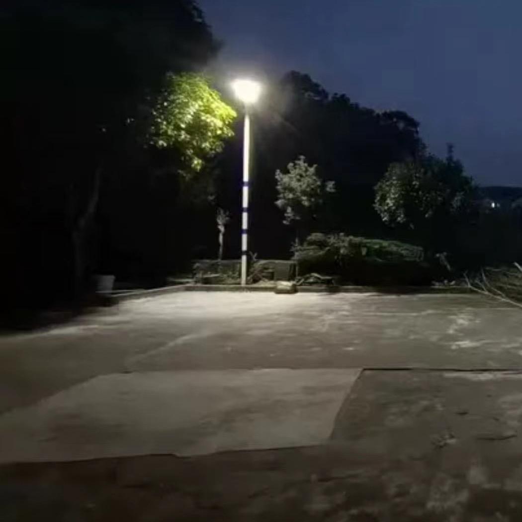 瑞广太阳能路灯厂家直销