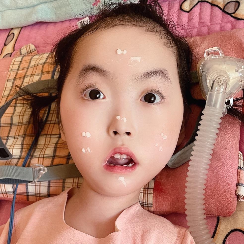 坚强的象鼻萌宝心妤