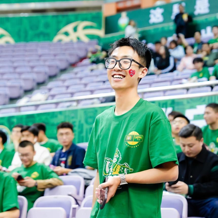 气氛组组长毛毛