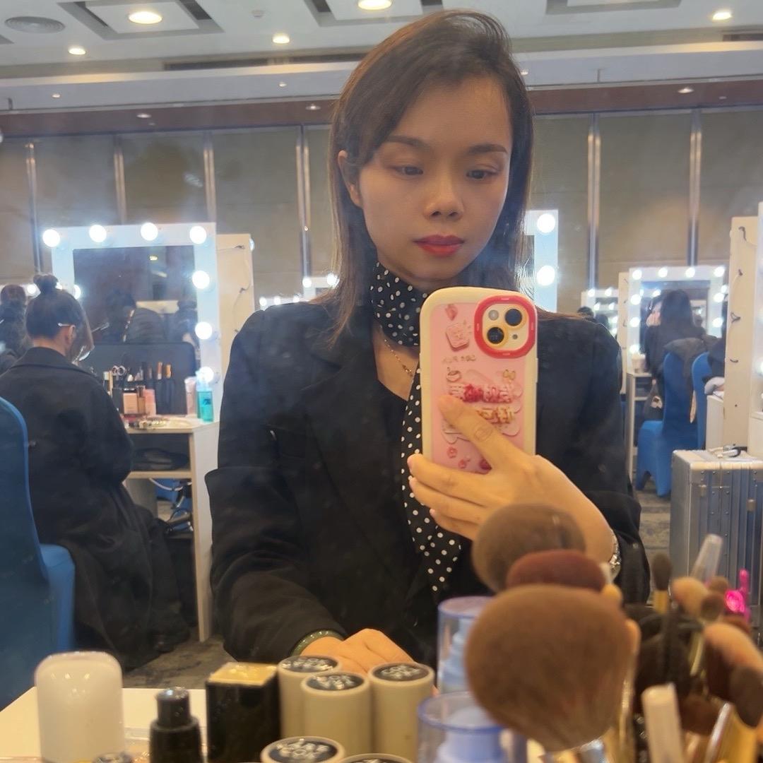 悦容美妆（彩绘、婚礼策划）