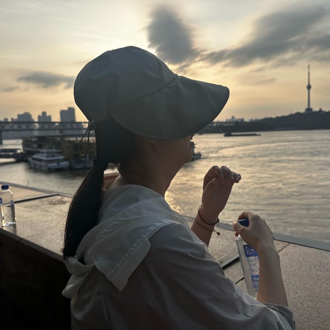老白与小粉