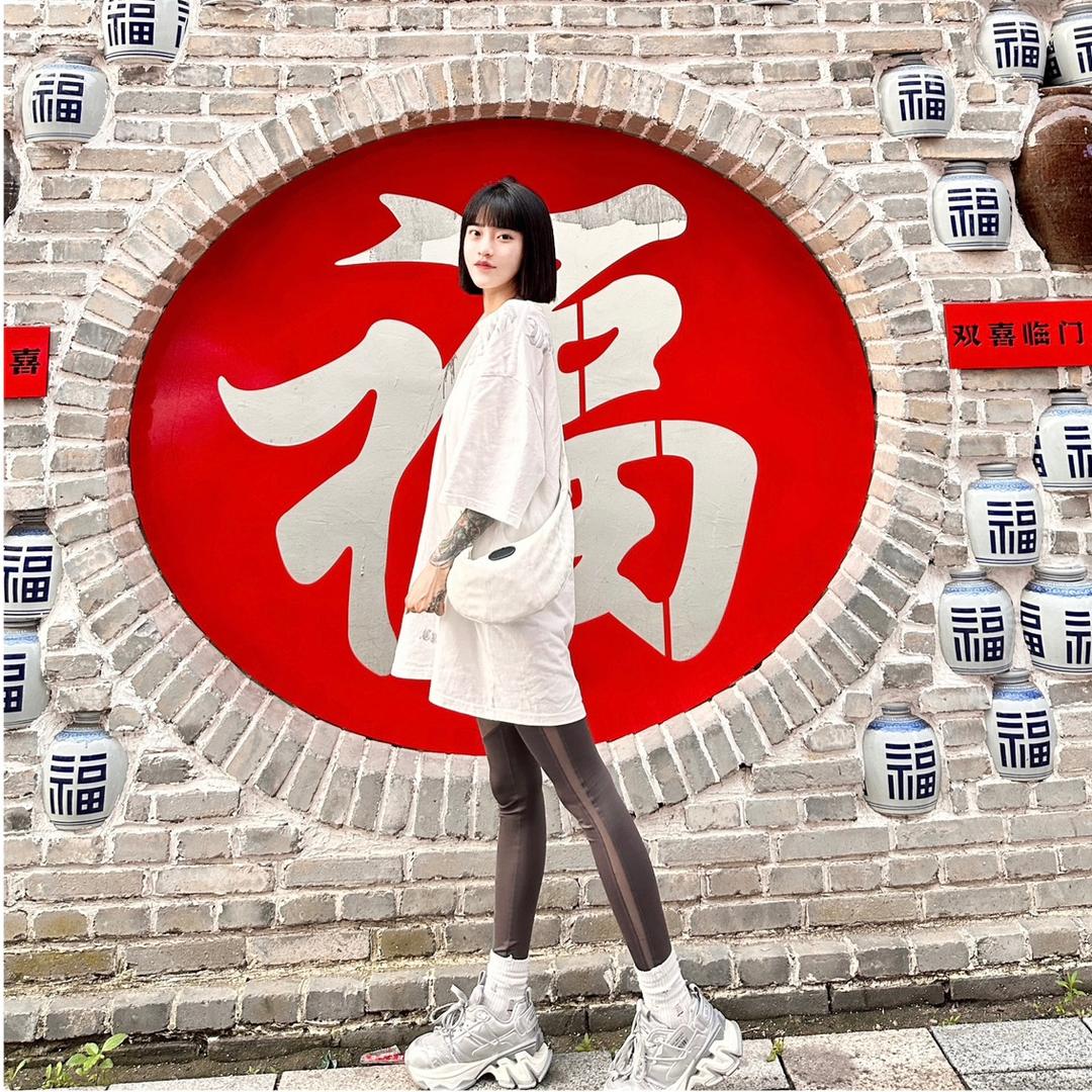 💋你好👋霍雨佳