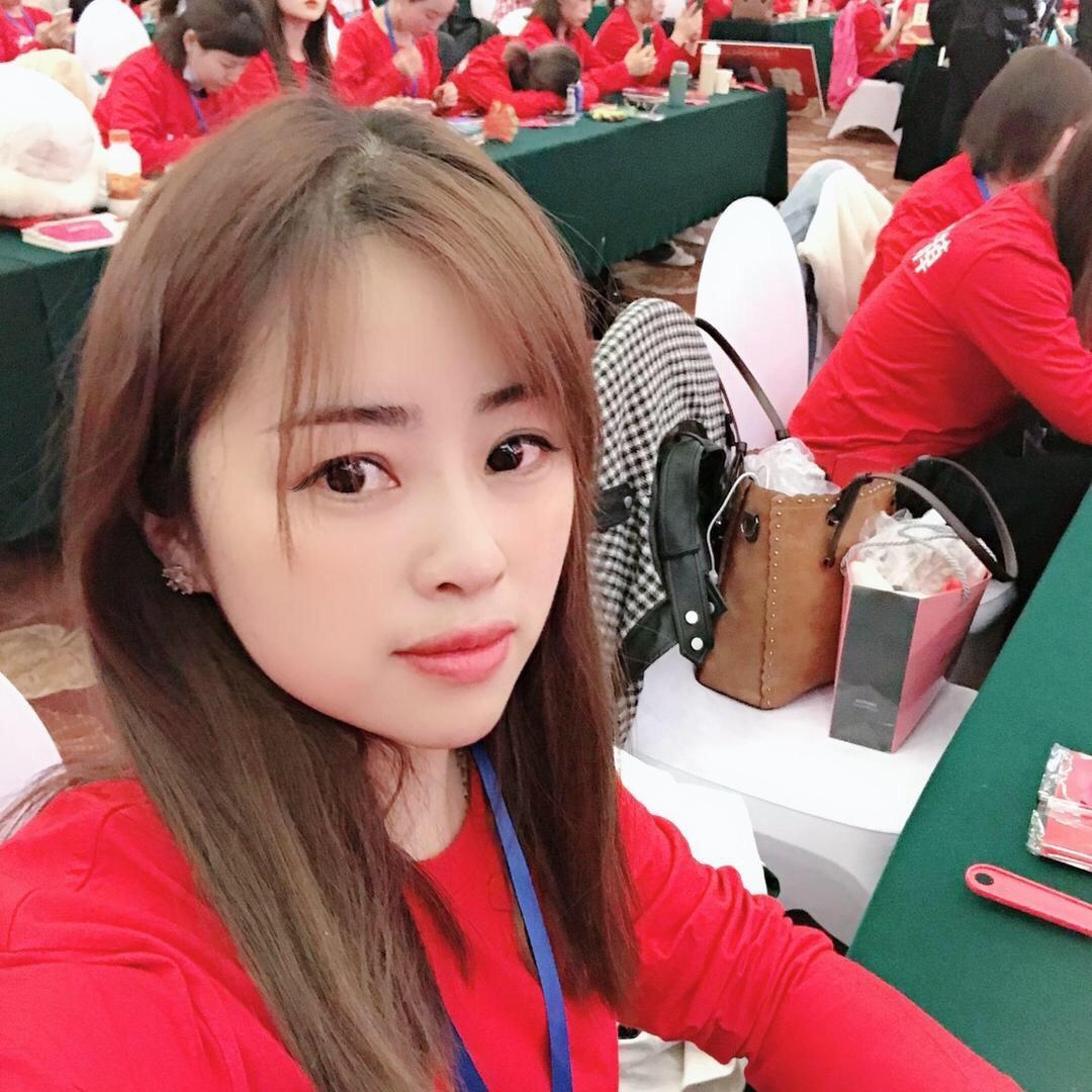 郸城县伊念美容美体店