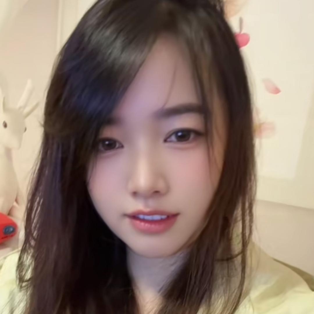 小萌一个人