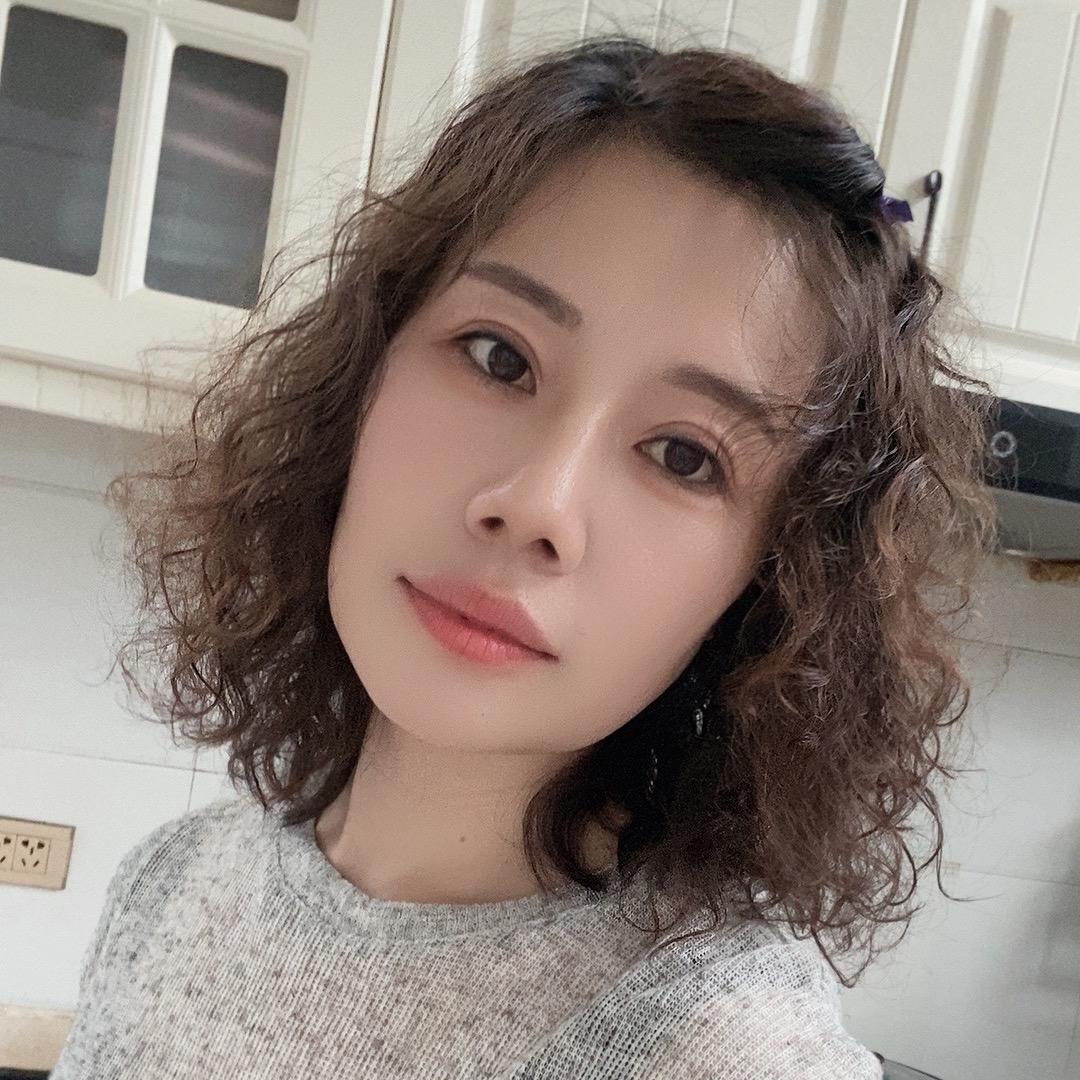 薄壁东环路COCO时尚女装馆