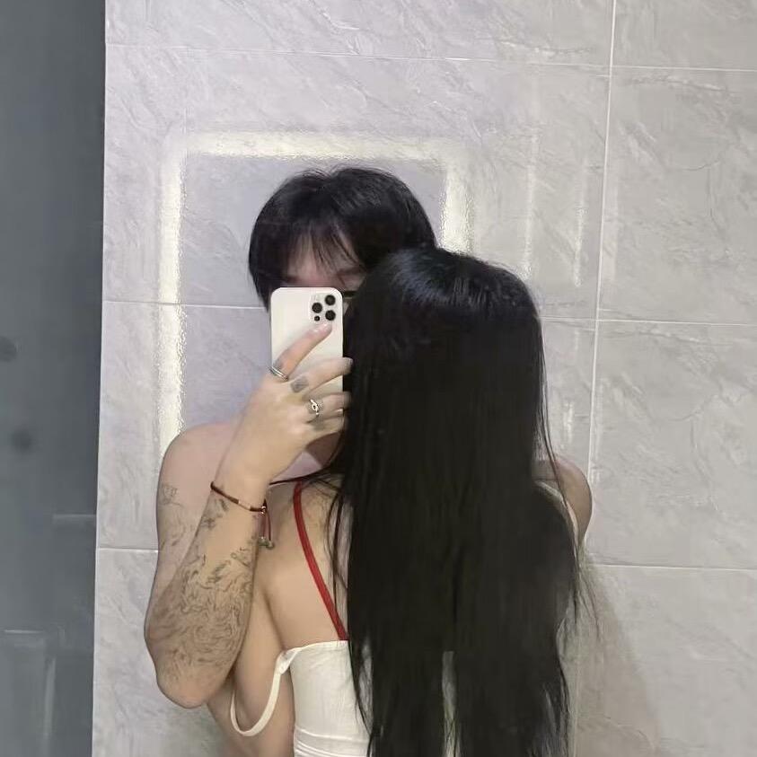Cy.