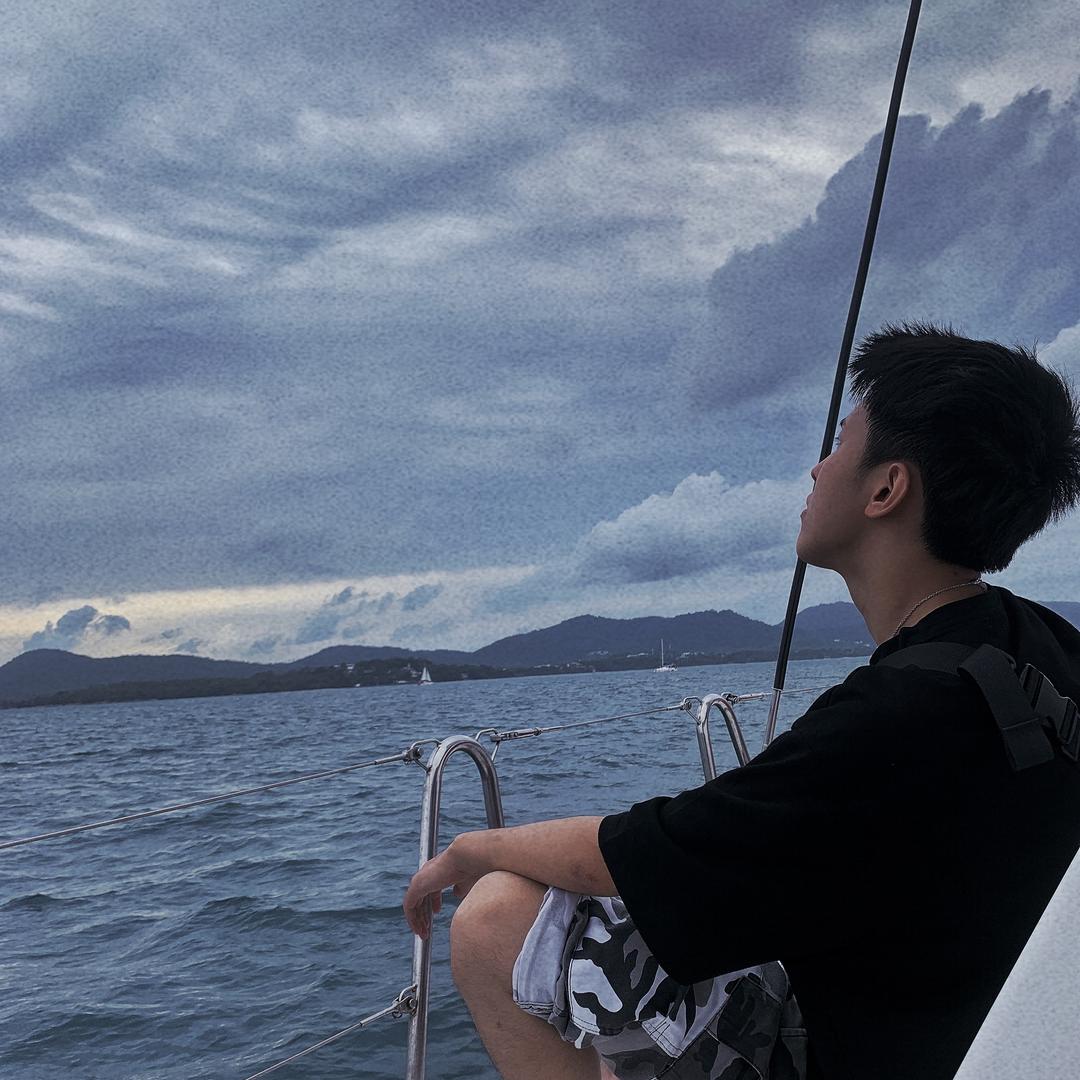 李曦童鞋