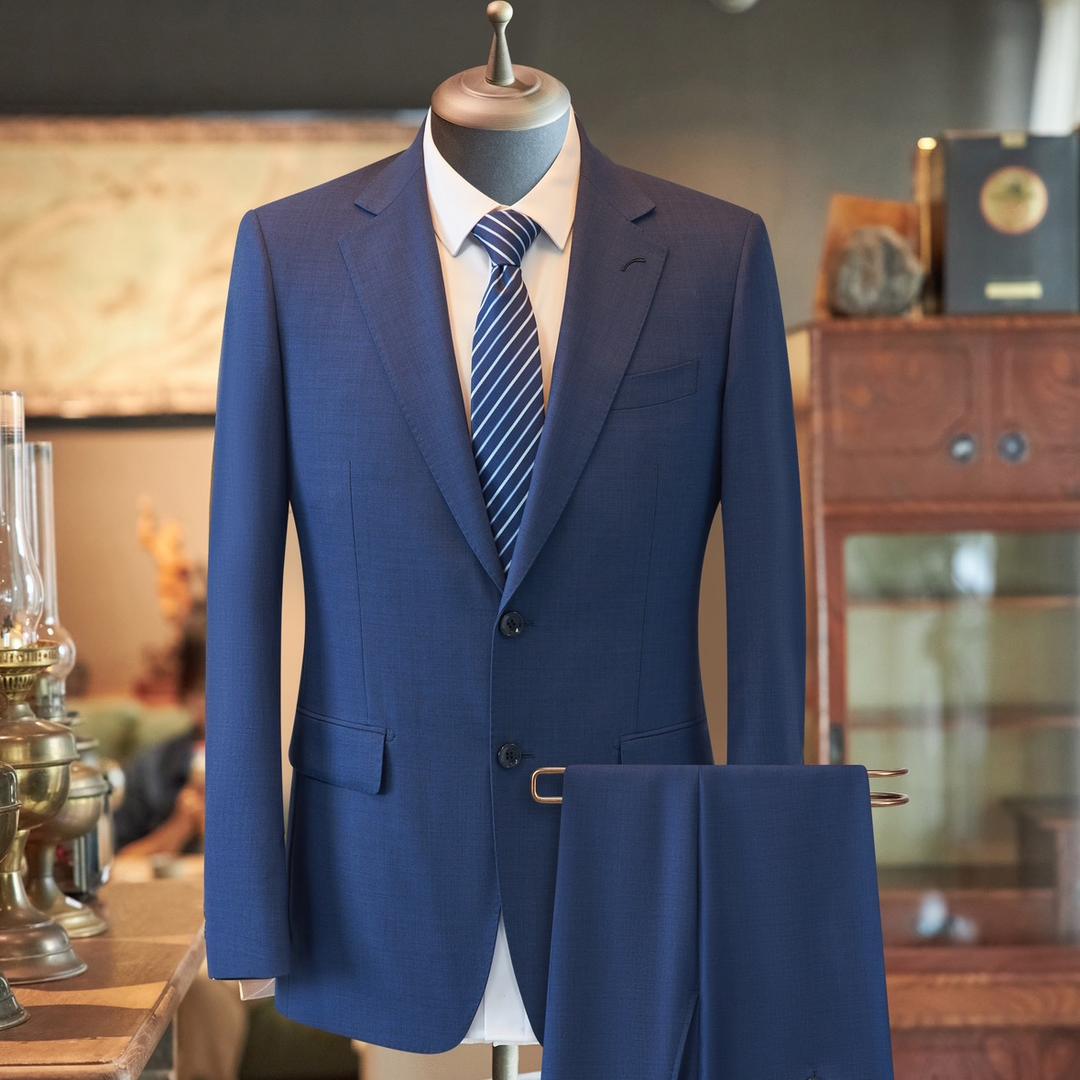 衣品西服-工厂店