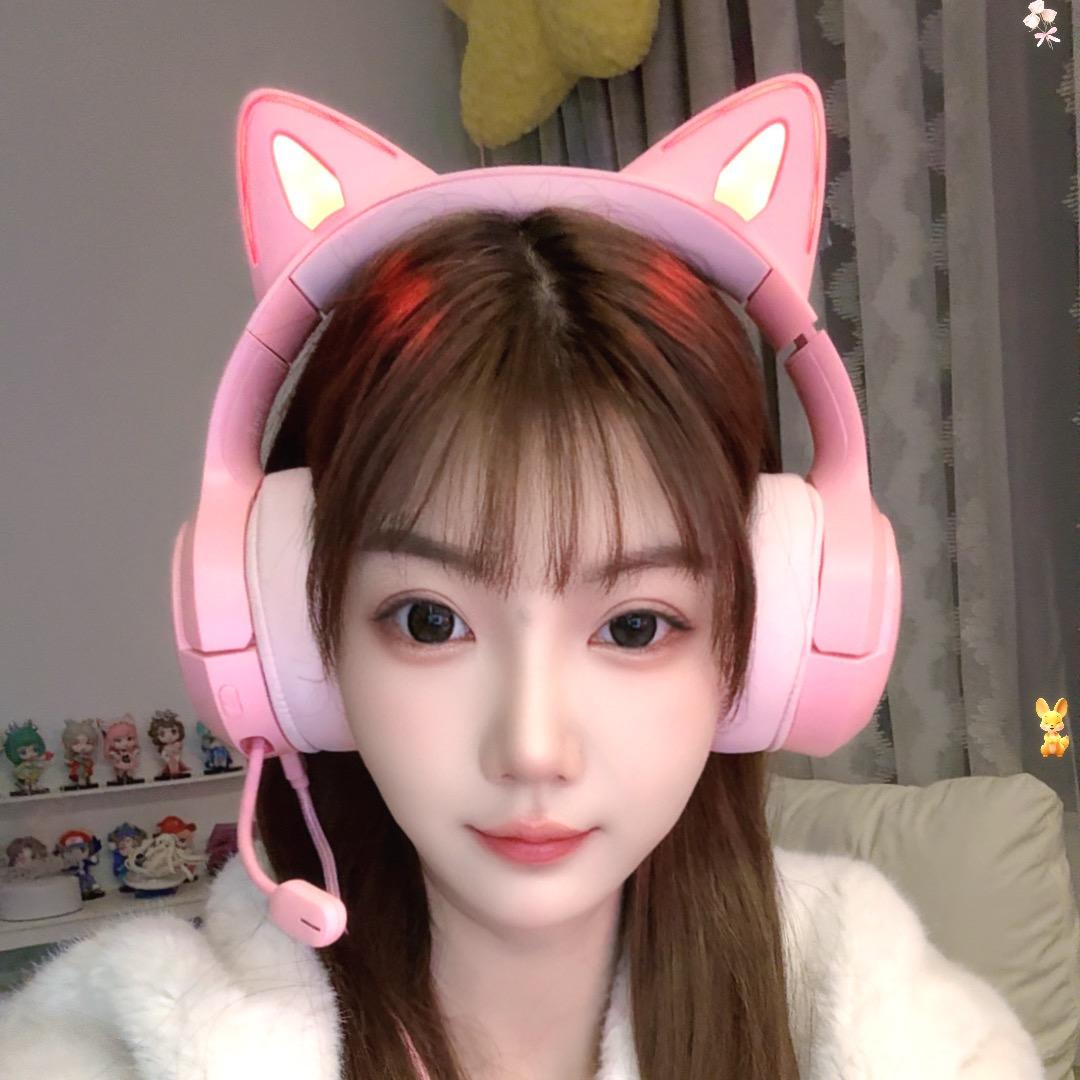 YY.