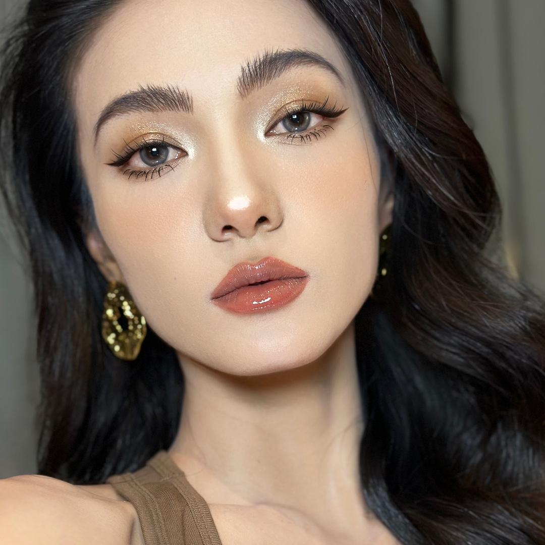 是杜婷呢