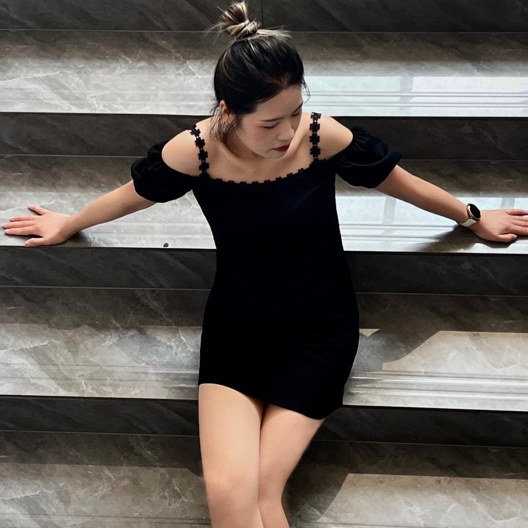 阆中•未来发型工作室 婷婷