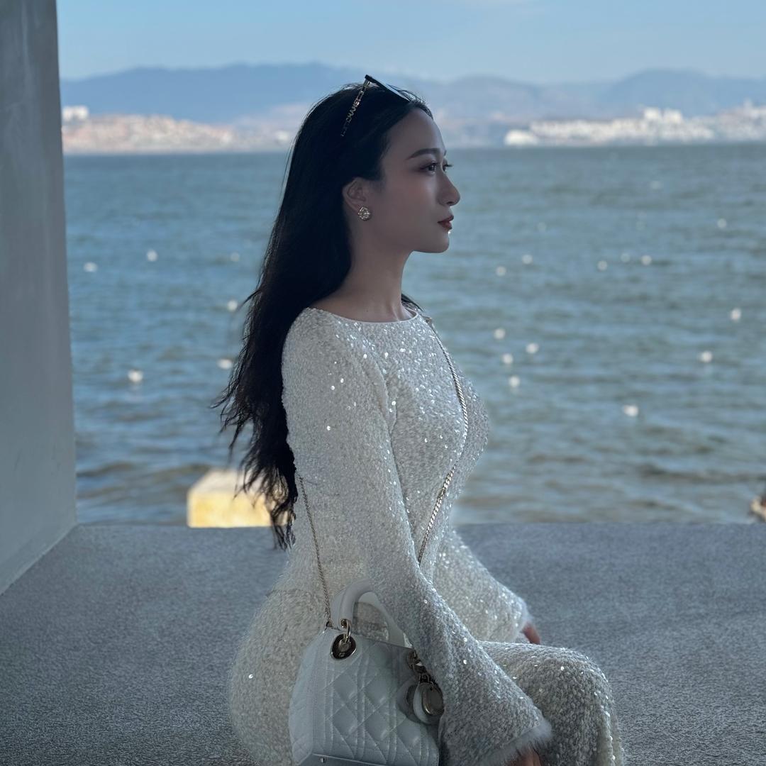 曹姐姐的万人迷