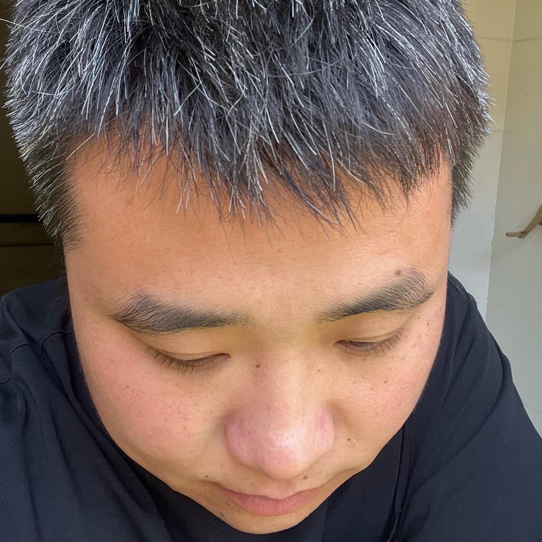 张明嚄