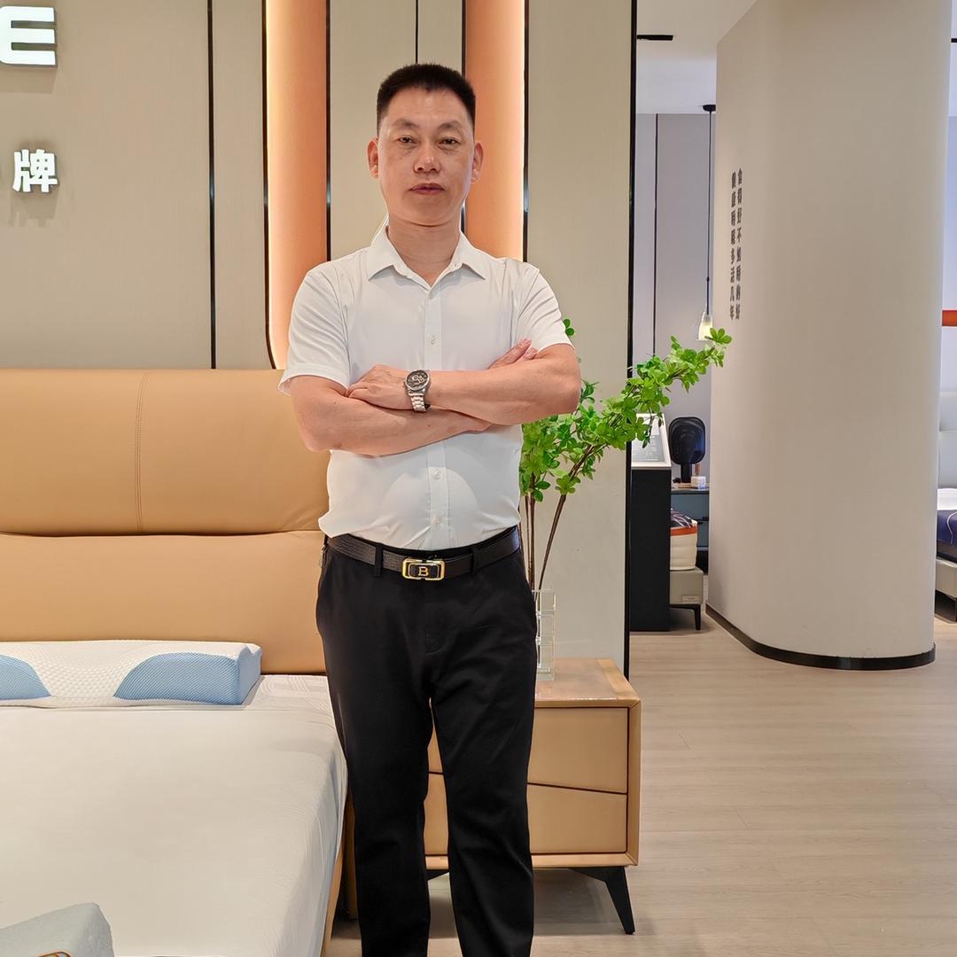 连平县城名豪家具城