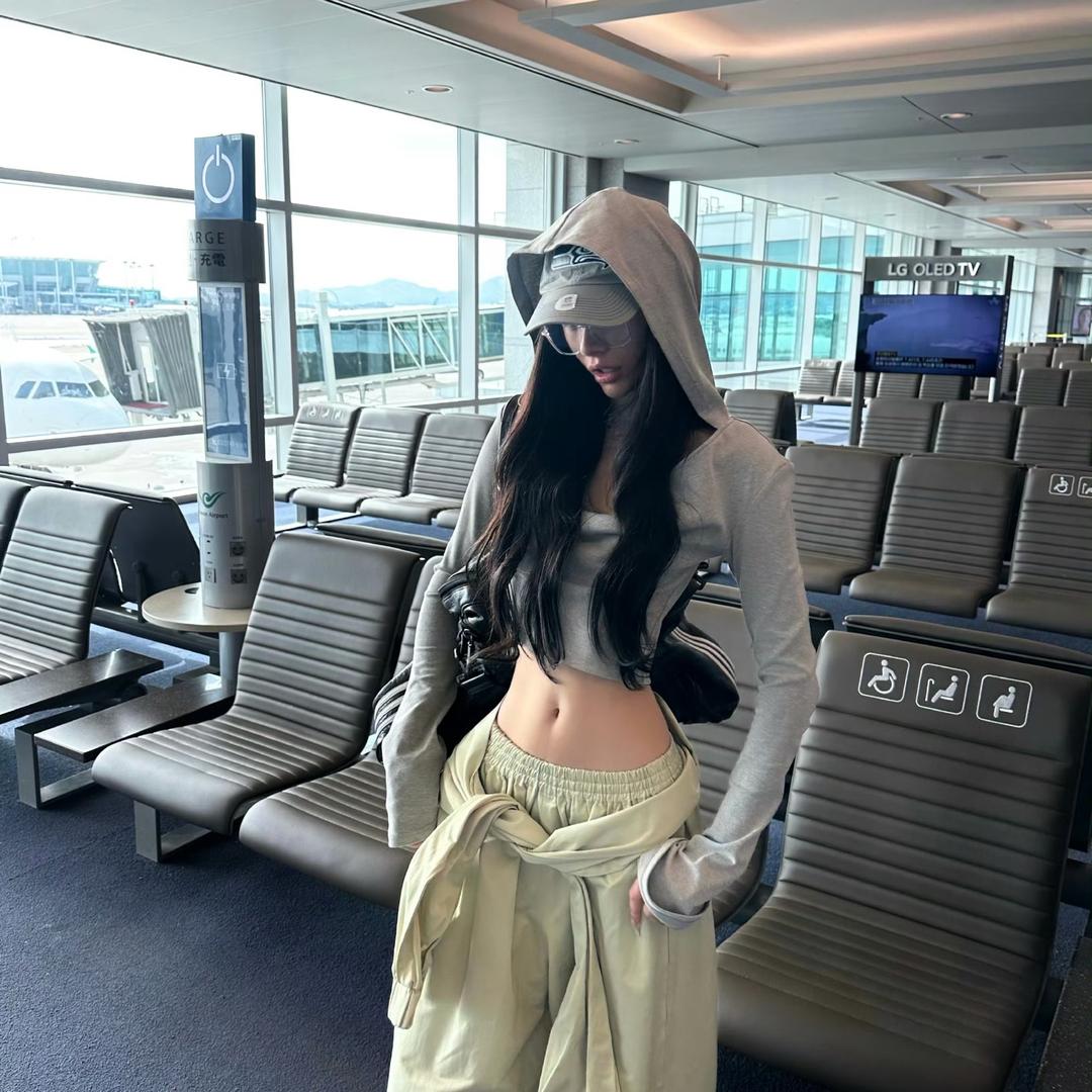 头发不卷的陆子