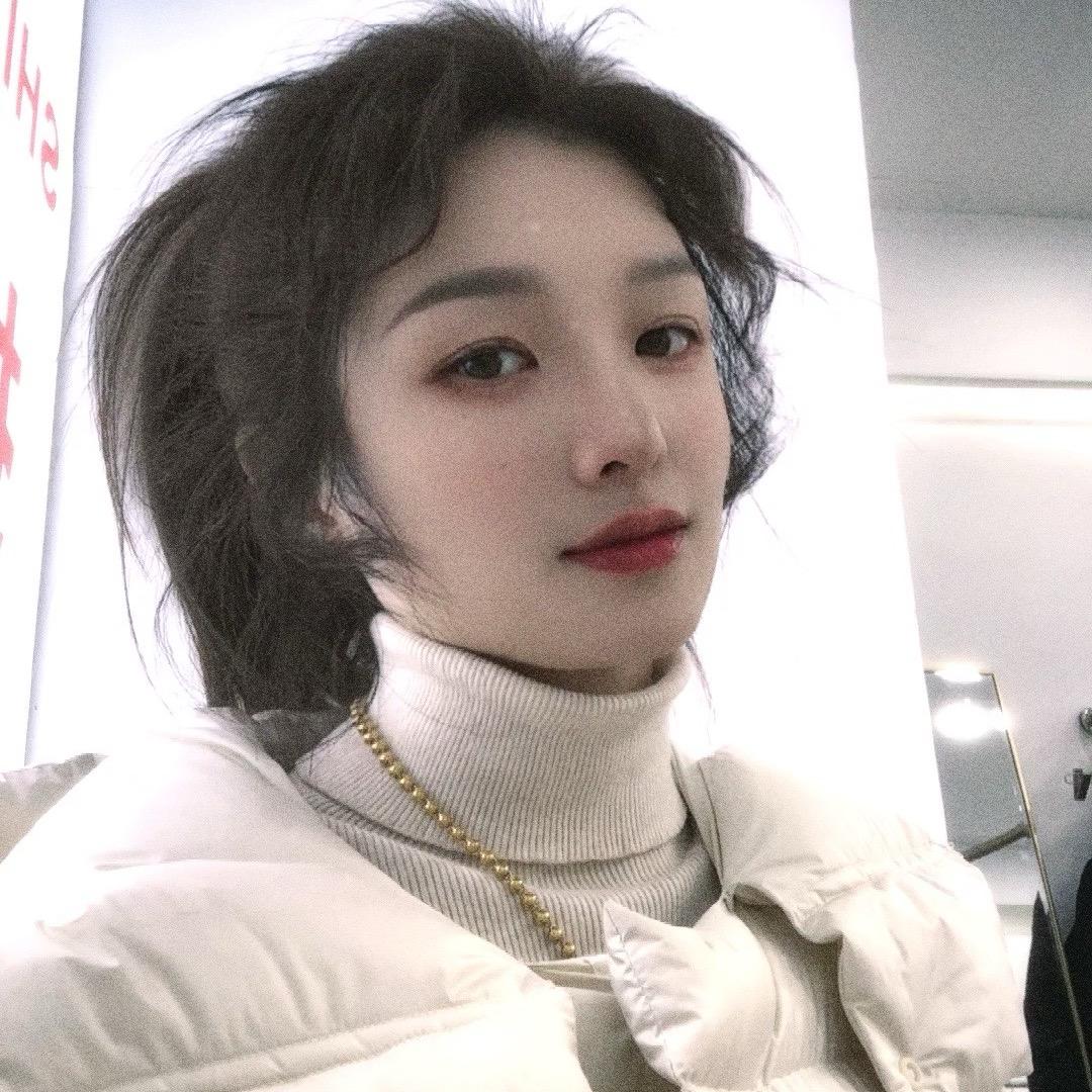 三十铺卖衣服的花姑娘