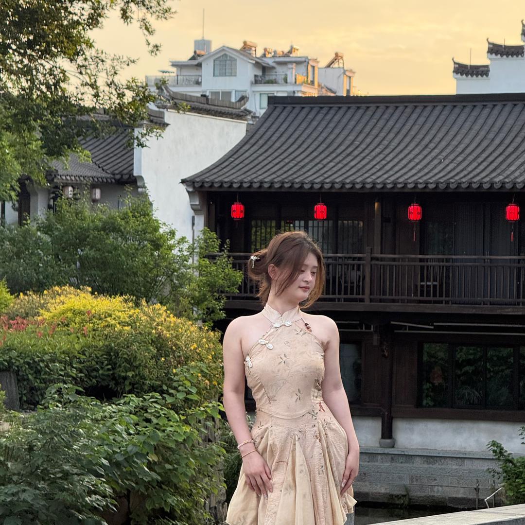 龙华果梵登百货商行