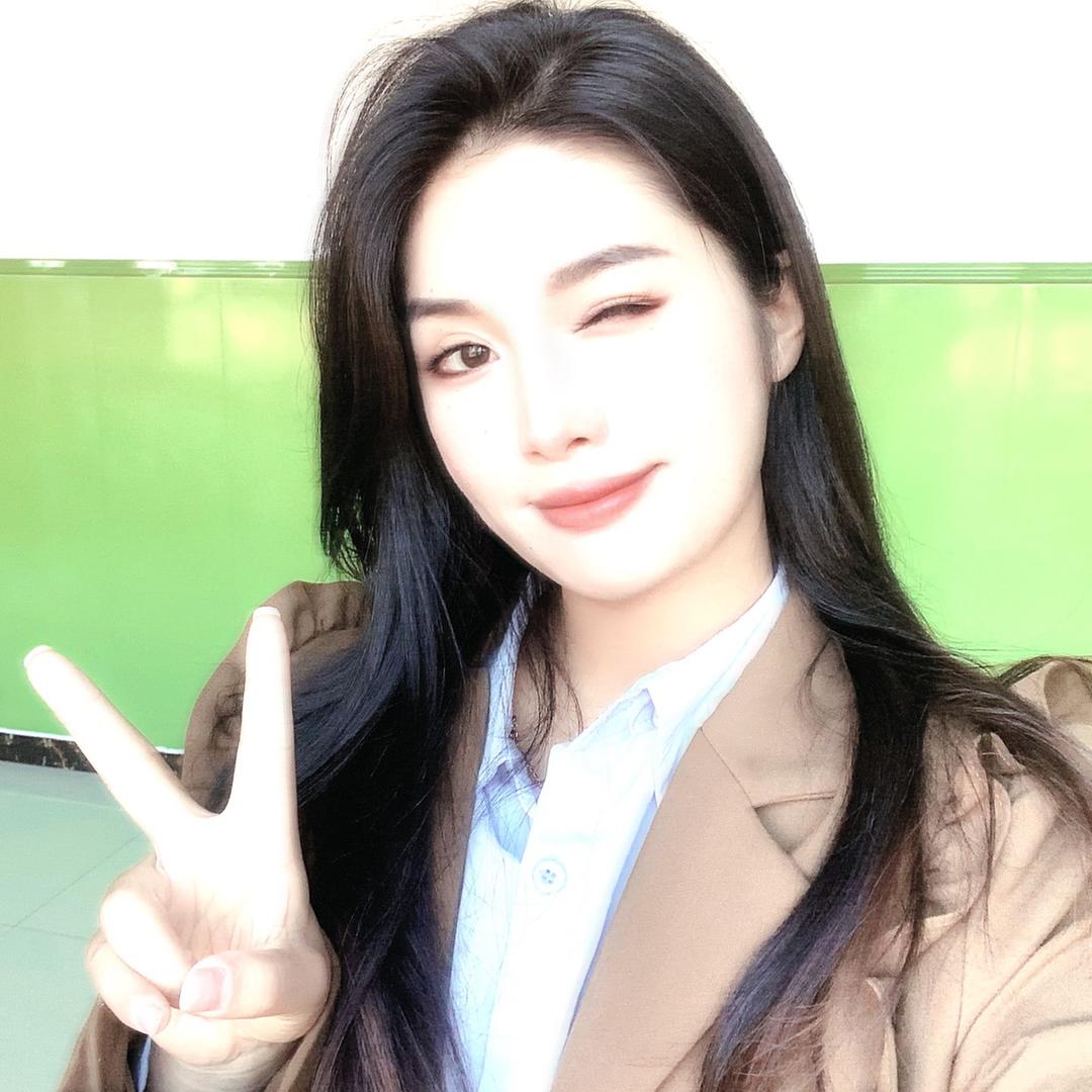 我是吃不饱